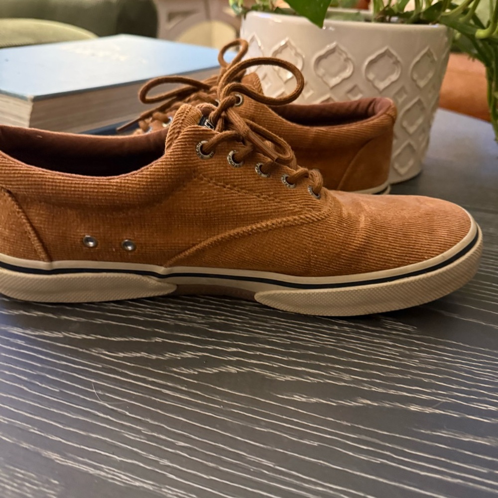 Men’s Sperry Halyard CVO Corduroy Sneaker in Mustard. Size 10.5 - Picture 7 of 9